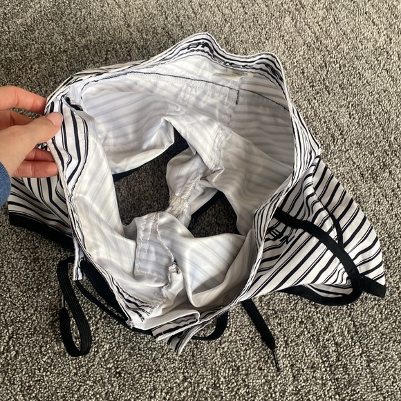 O’Neill women’s shorts - Picture 8 of 8